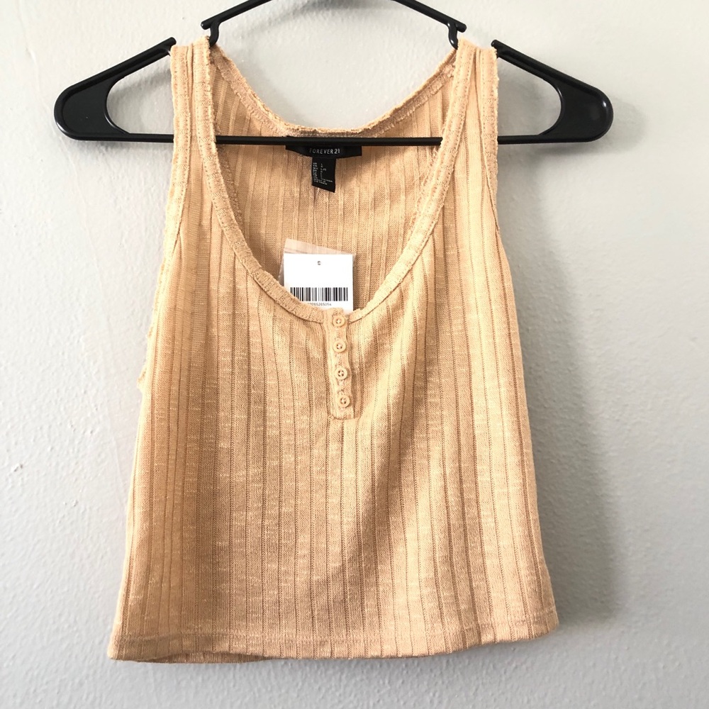 Cropped Tank with Buttons